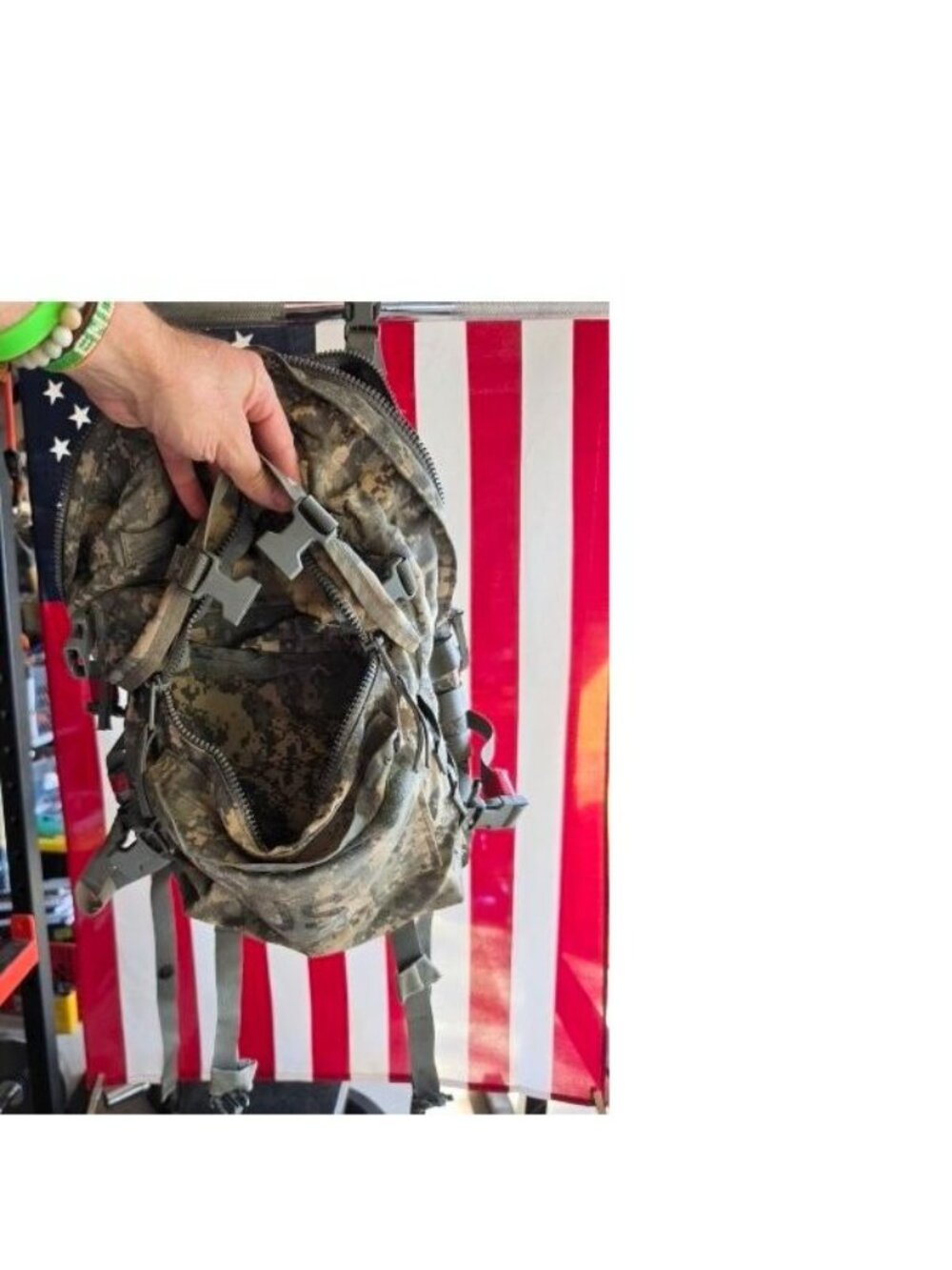 USGI MOLLE II Large Rucksack Field Pack - Picture 3 of 6